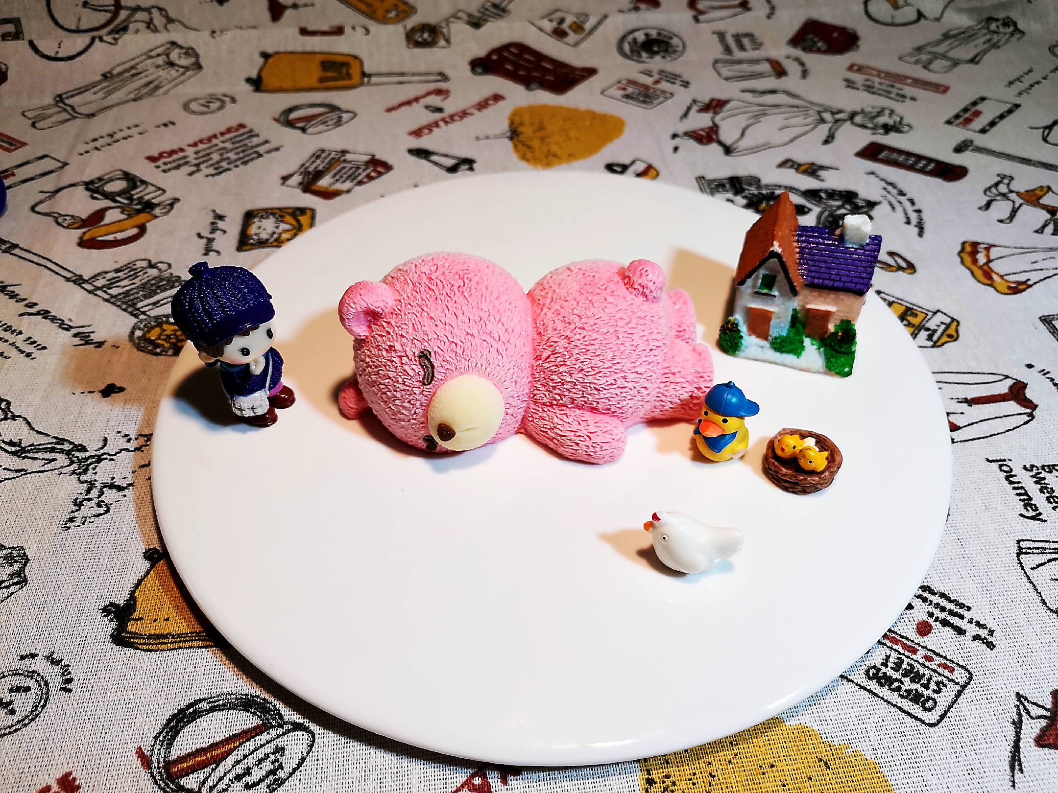 趴趴熊慕斯冰淇淋,趴趴熊慕斯蛋糕制作教程