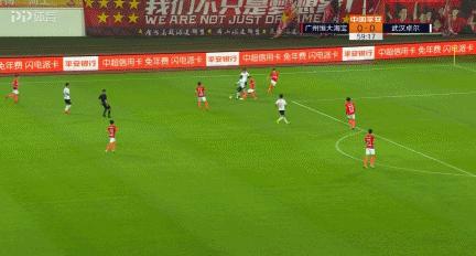 霸气！刘云破门血染赛场，武汉卓尔客场1比0恒大，豪取中超三连胜