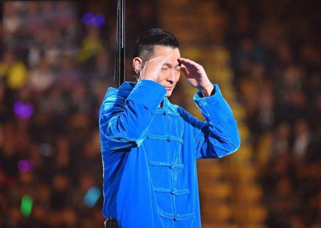 刘德华郑秀文演的电影,刘德华郑秀文孤男寡女歌曲