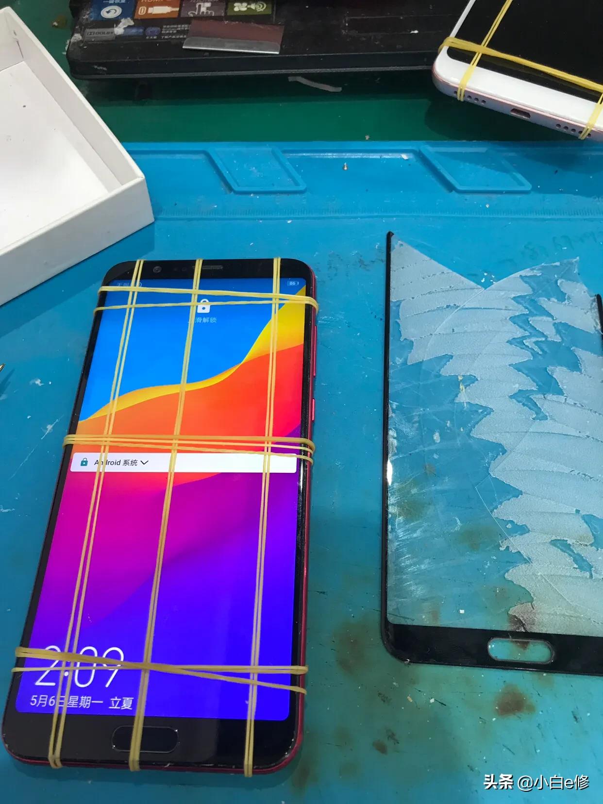 荣耀v10换外屏后出现黑点,荣耀v10换屏幕总成出现花屏