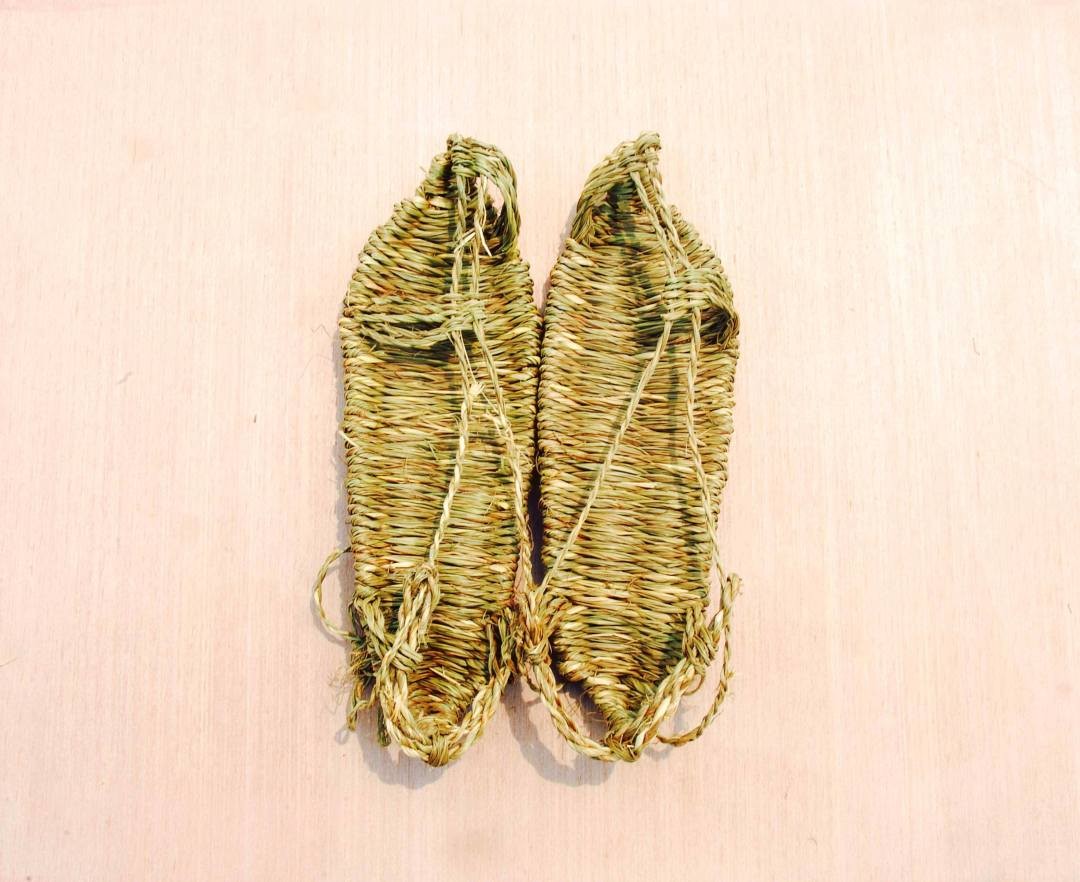 时尚复古凉鞋,复古新风格凉鞋