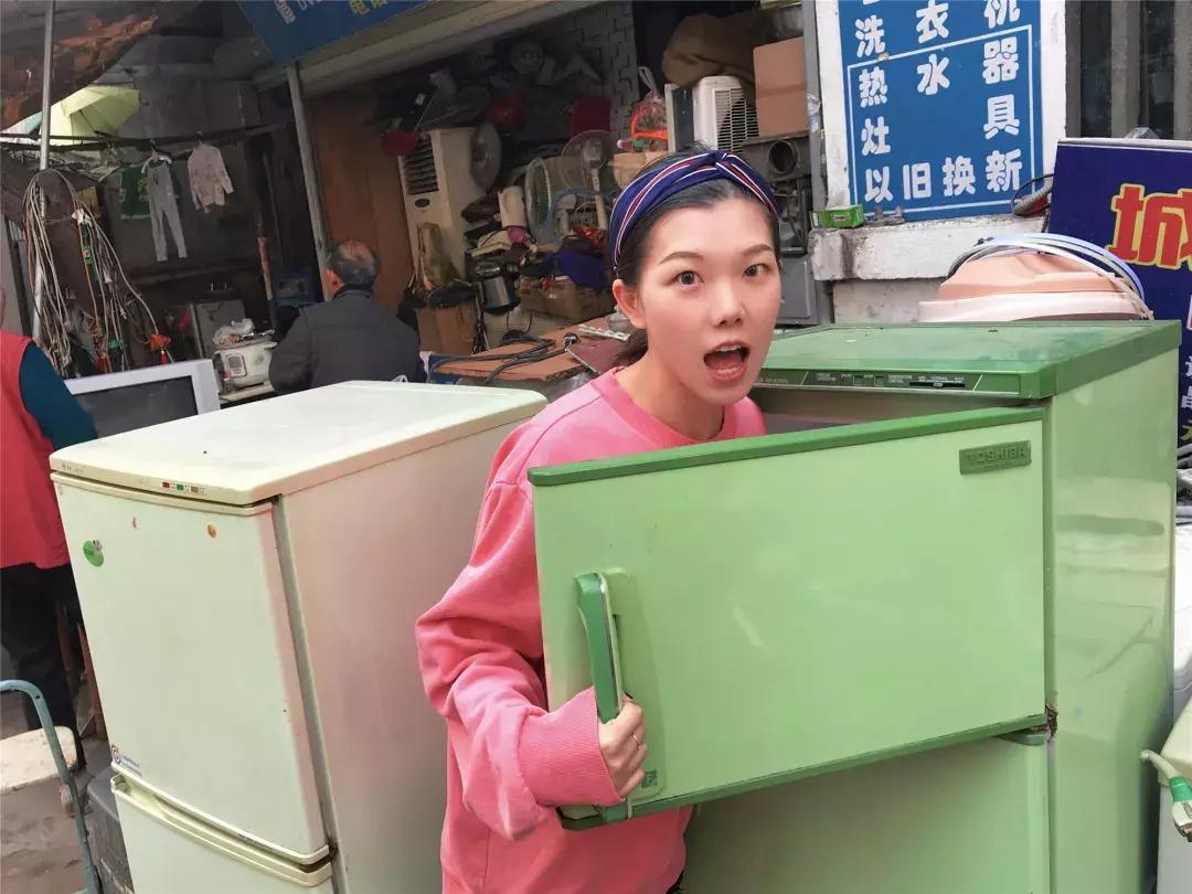 菜市男孩视频素材,菜市场男童