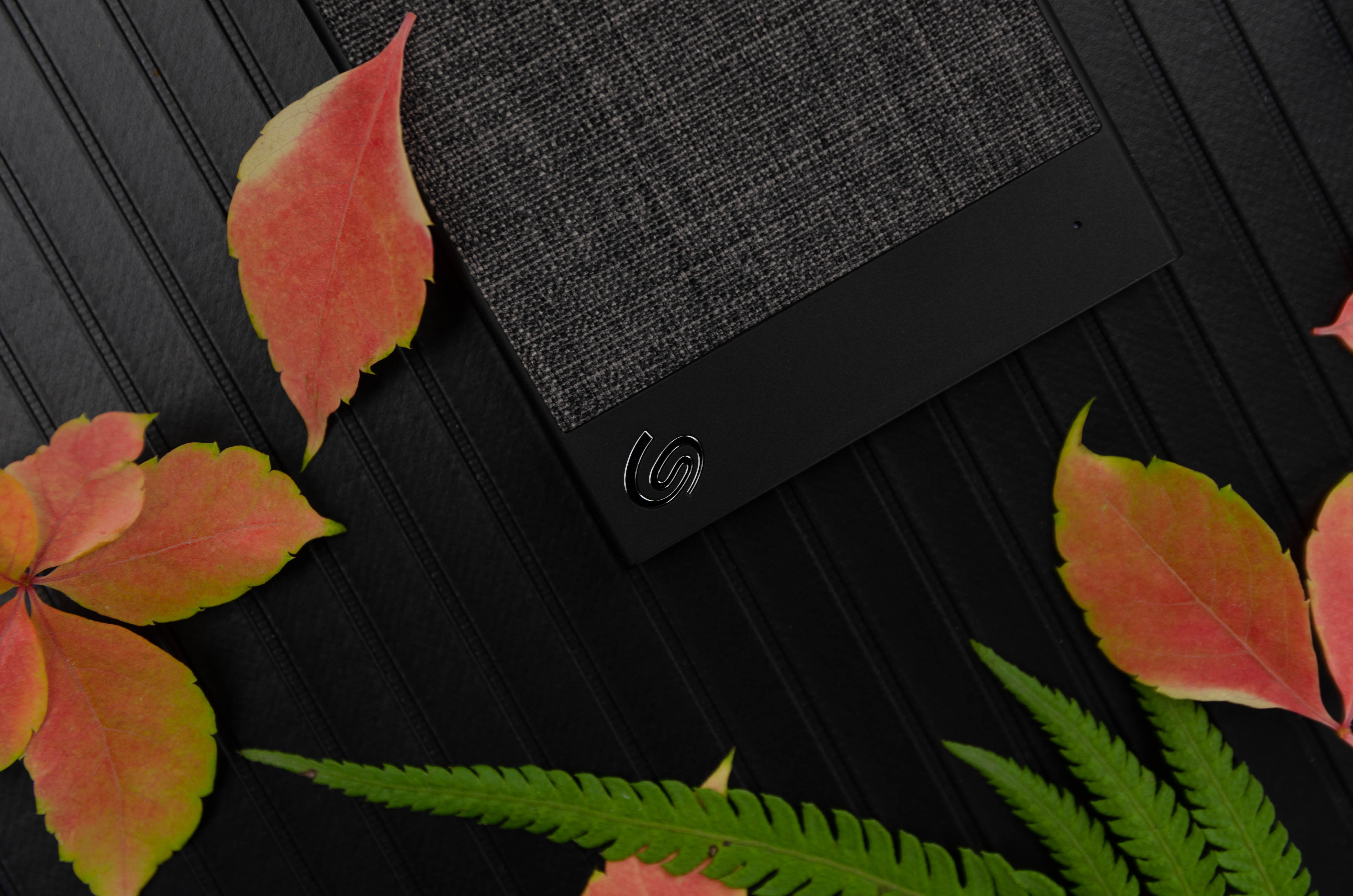 希捷机械移动硬盘哪个系列的好,轻奢希捷锦系列