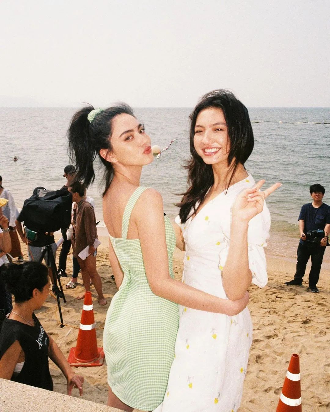 比zara和优衣库高级的品牌,zara比较优衣库