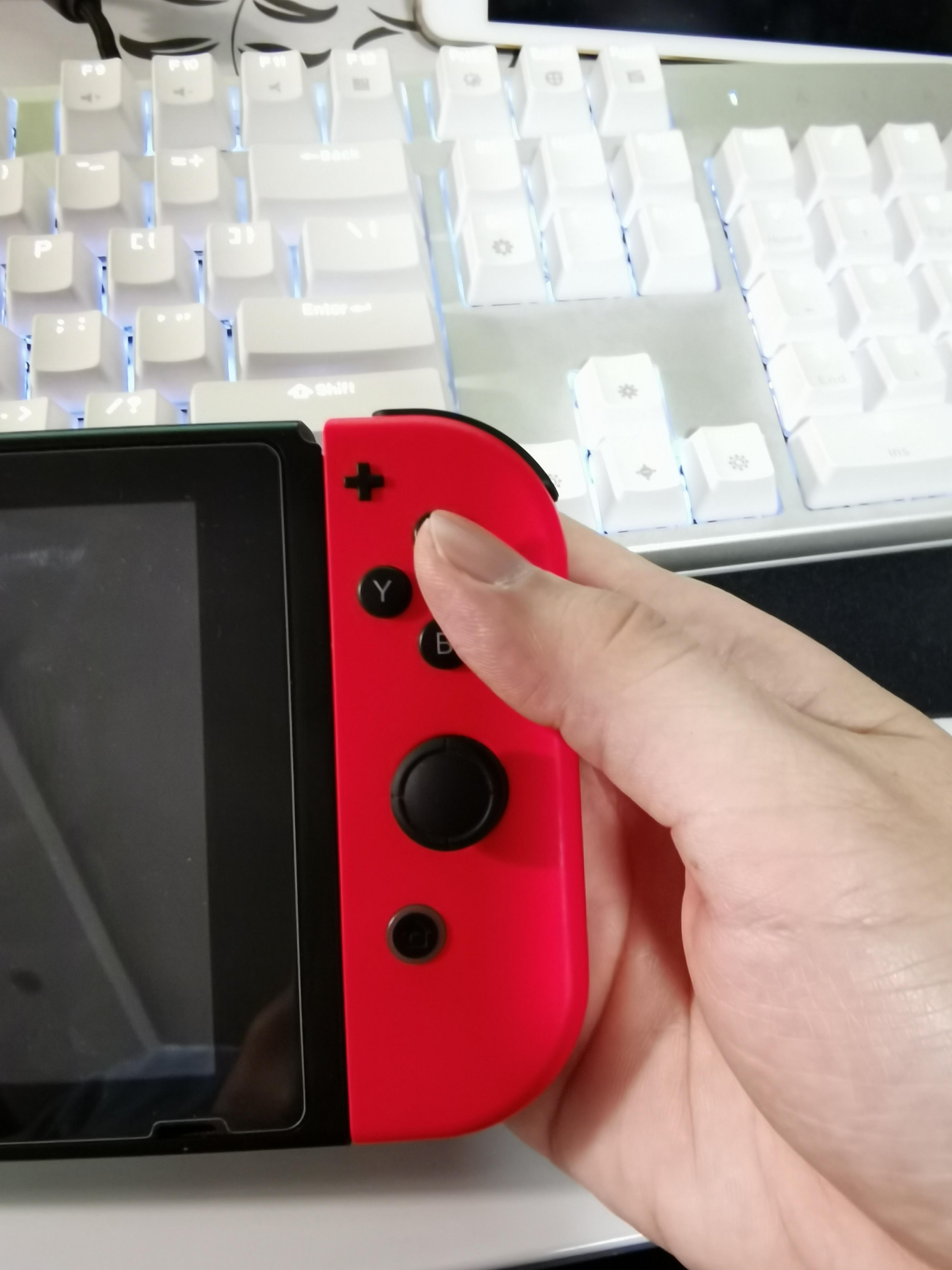 用ns玩我的世界,用joycon玩吃鸡