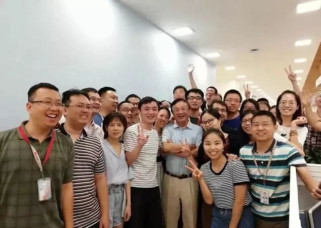 为战而生浴火而行,为战而生宁死不屈