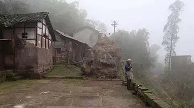 重庆29岁小伙娶53岁老妻,19岁女知青下乡嫁给农村小伙子