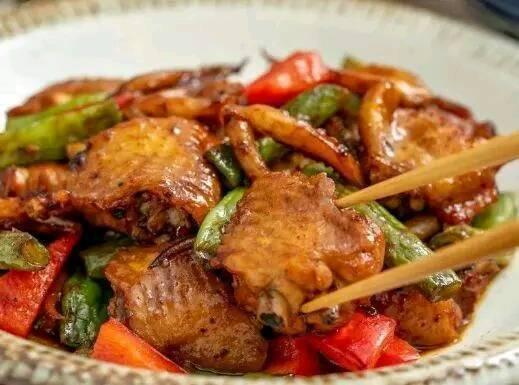 12道家常特色菜谱及营养,入口鲜香的几道家常美食