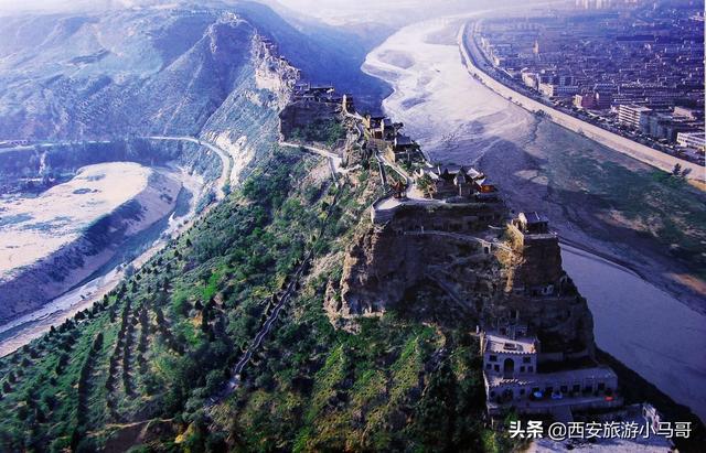 黄河揽怀南下、长城横腰西飞的神木市，富得流油却低调