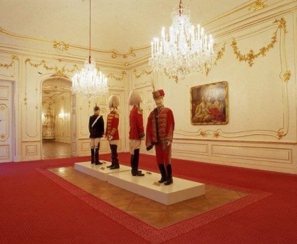 法国最美的城堡凡尔赛宫,法国最奢华的凡尔赛宫