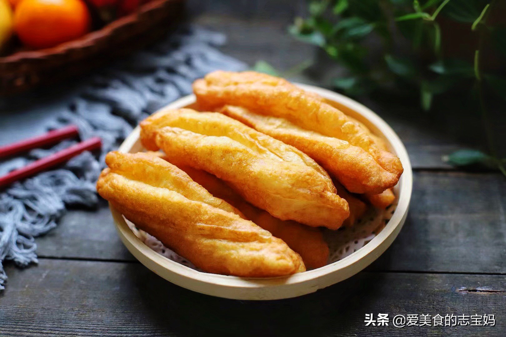 油条这样做更酥脆内含油条配方,油条怎样做才能蓬松酥脆有油条粉