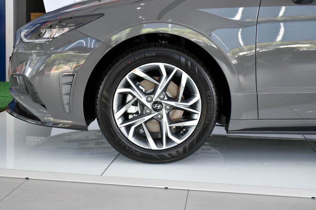 全新索纳塔曝光,索纳塔十几大黑科技