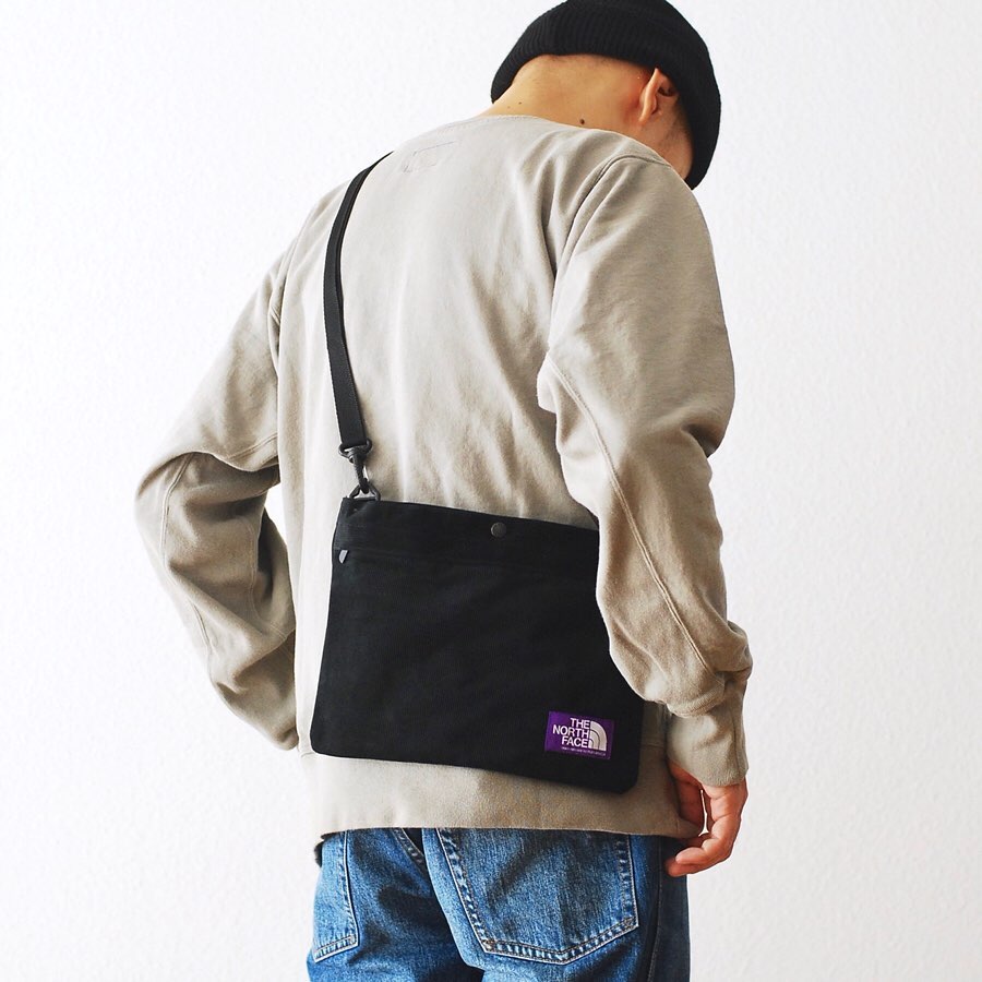 秋冬百搭斜挎包包推荐知乎,北面斜挎包哪个颜色好看