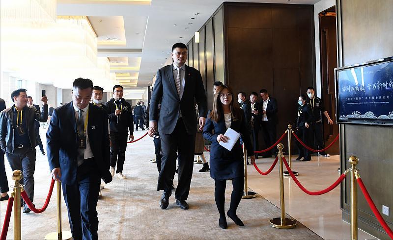 姚明和他女儿身高对比图,姚明和他女儿身高