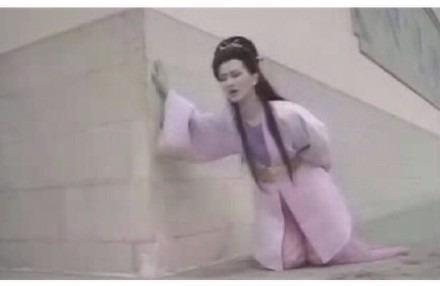 女生第1次来大姨妈前的征兆,女生第一次来大姨妈有什么表现