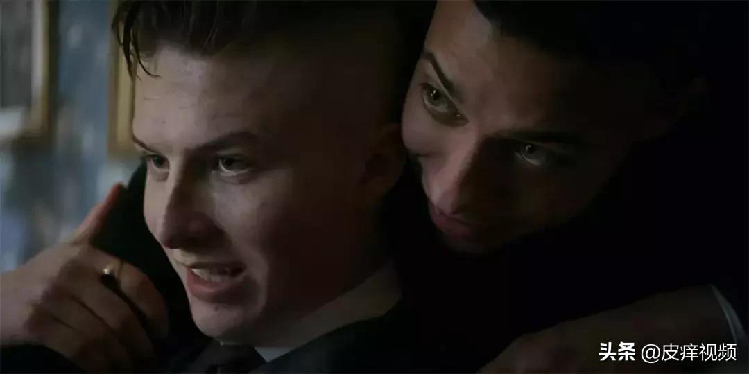 评论破百万的电视剧,豆瓣评分9.5的神剧