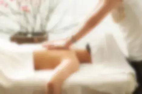 做spa被直播住酒店发现摄像头，还有姑娘租房被*拍偷**了半年