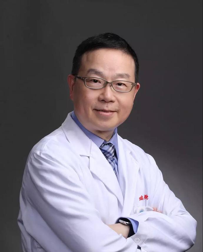 用心对待病人的医生,用心诊治的医生