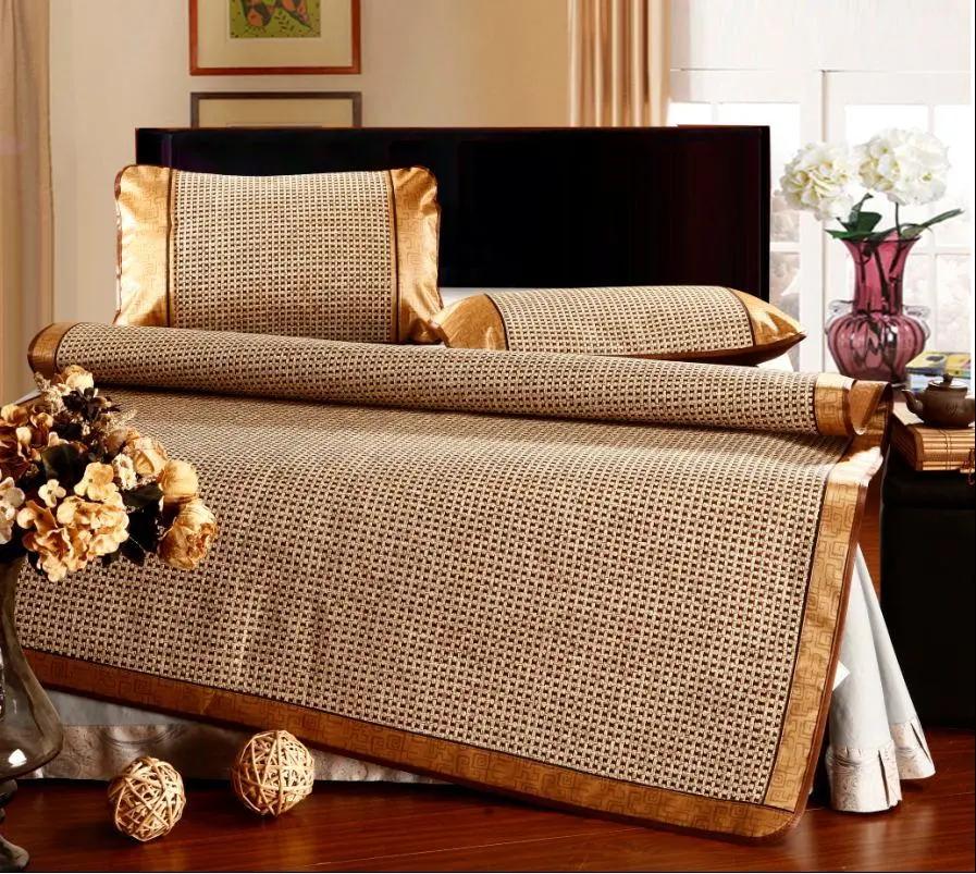 夏日凉席好还是藤席好,凉席是竹子的好还是藤席睡得舒适