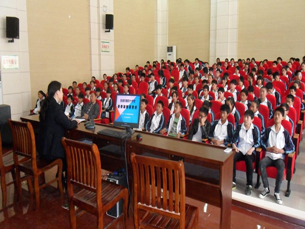 初中男孩讨厌老师,初中时男生自认为帅气行为