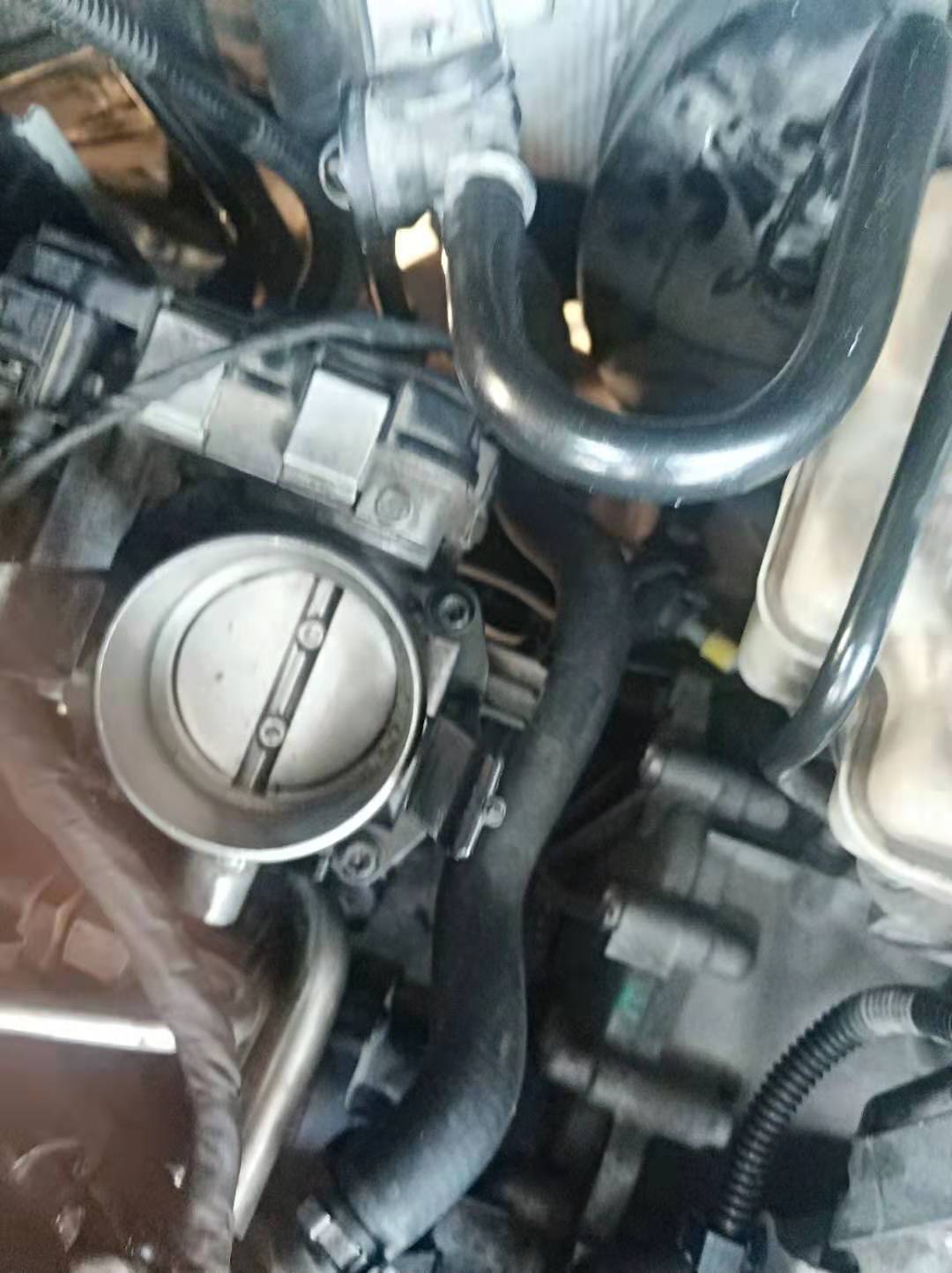 一失手买个大众赔了1万多。。。。伤透了心