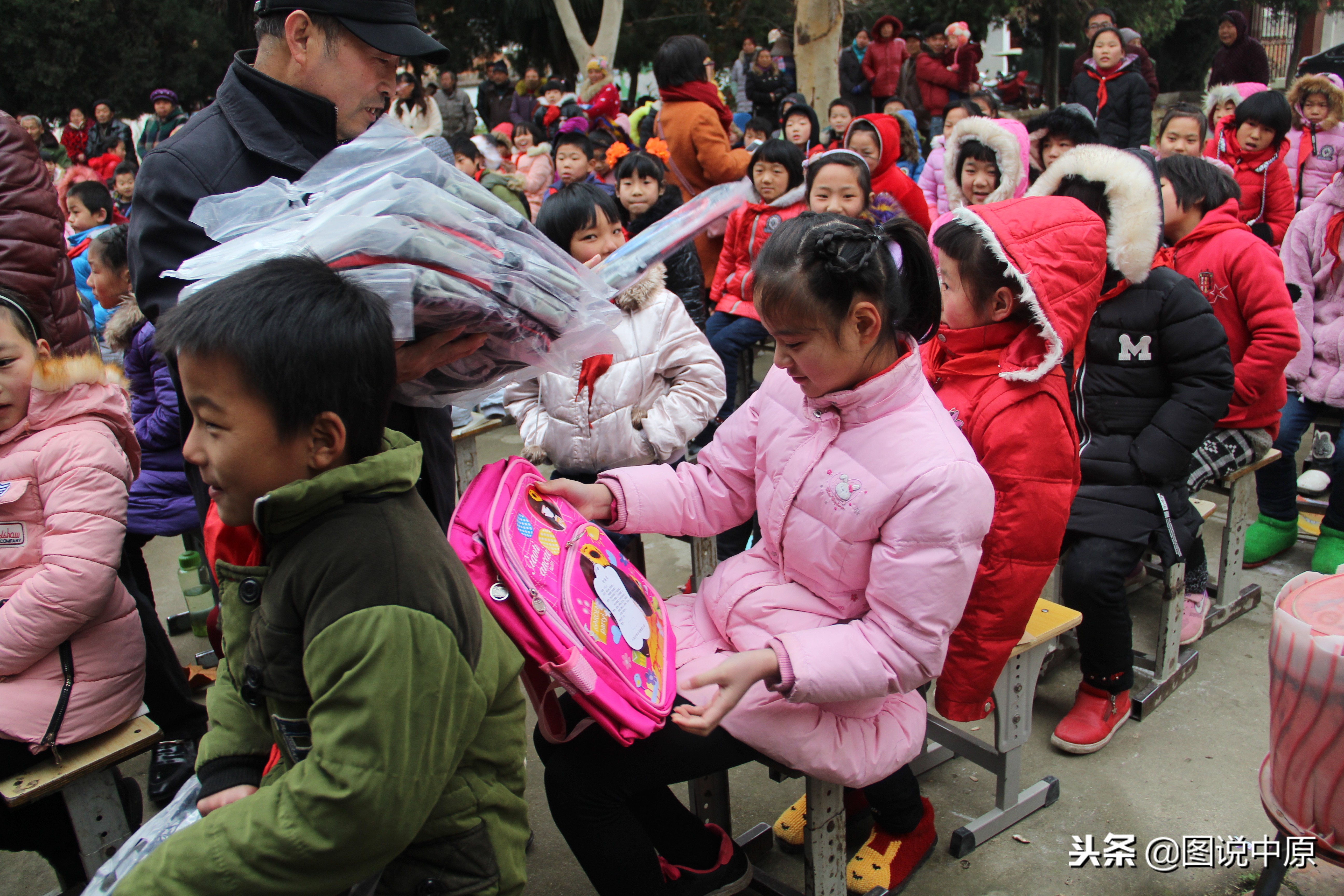 助残联合志愿服务活动,助残志愿服务队关爱社区残疾人