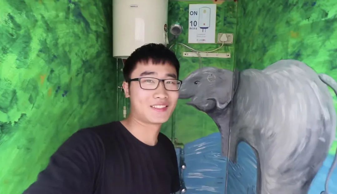 辞职后,我跑去印度恒河洗了个澡