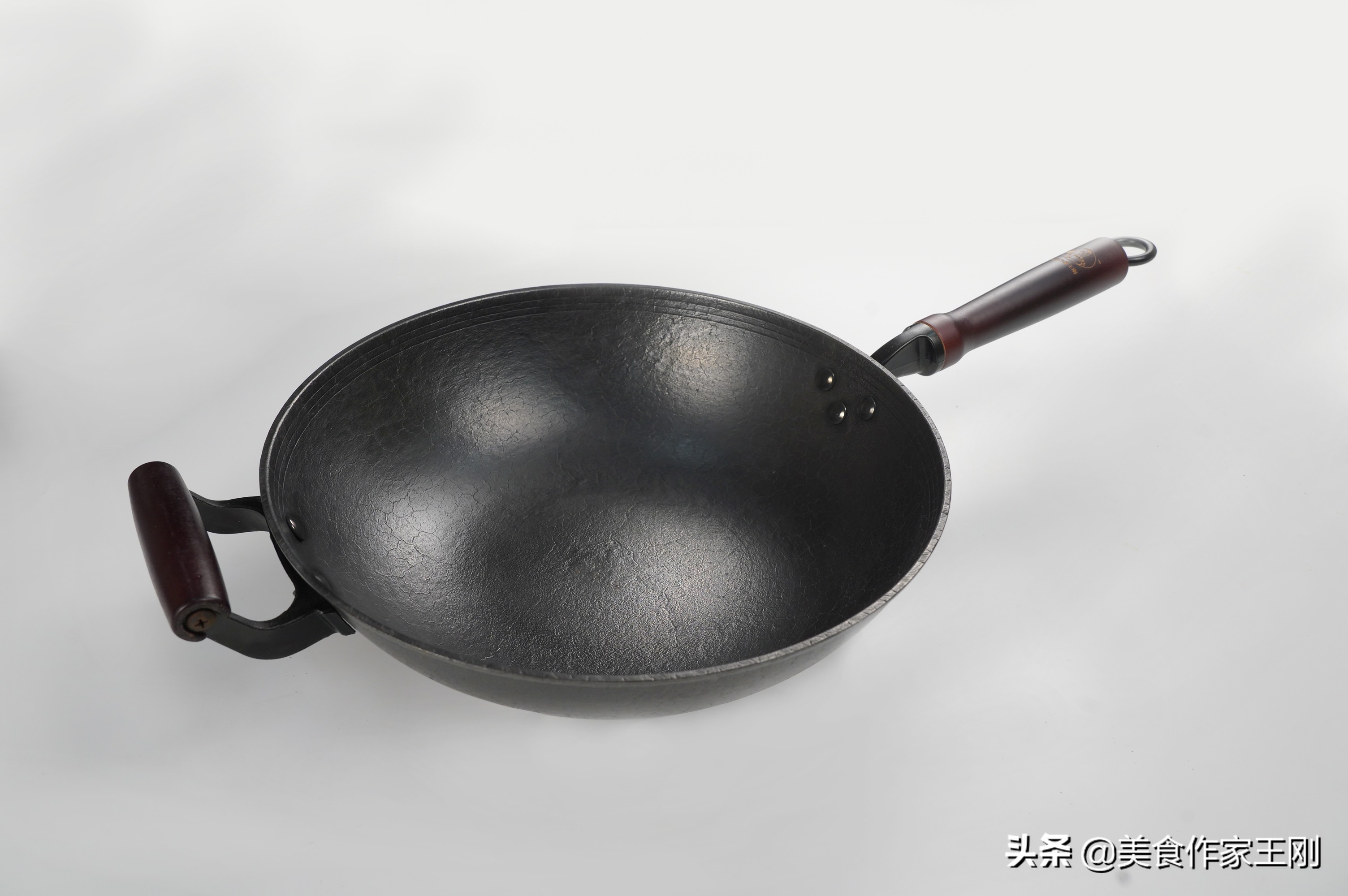 为什么食物会糊,为什么食物会粘锅