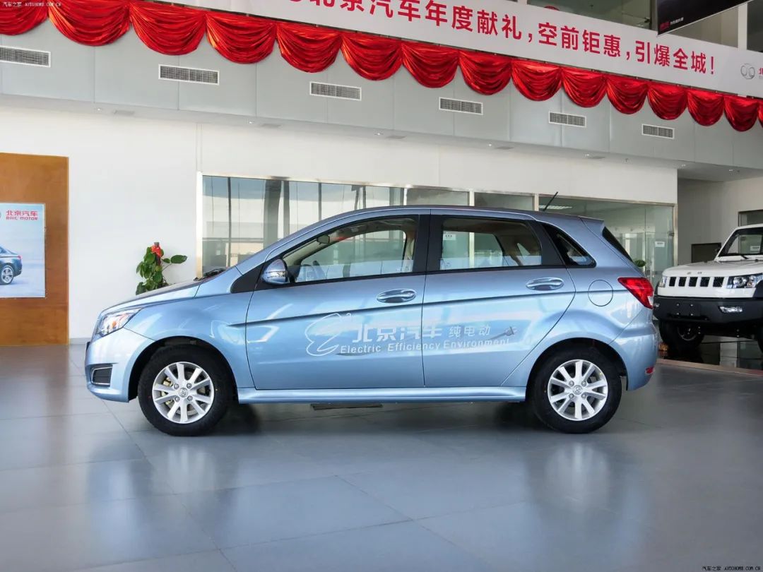 北汽新能源为何从巅峰跌落,北汽新能源ec3最新版