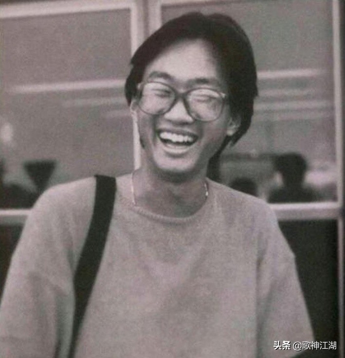 黄贯中怎么成为beyond主唱,黄贯中加入beyond一个月学会三首歌