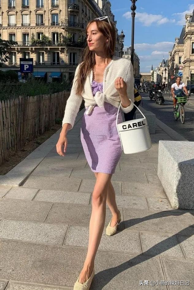 女人过了50岁不能穿硬底鞋怎么办,女人50岁以后穿高跟鞋好不好