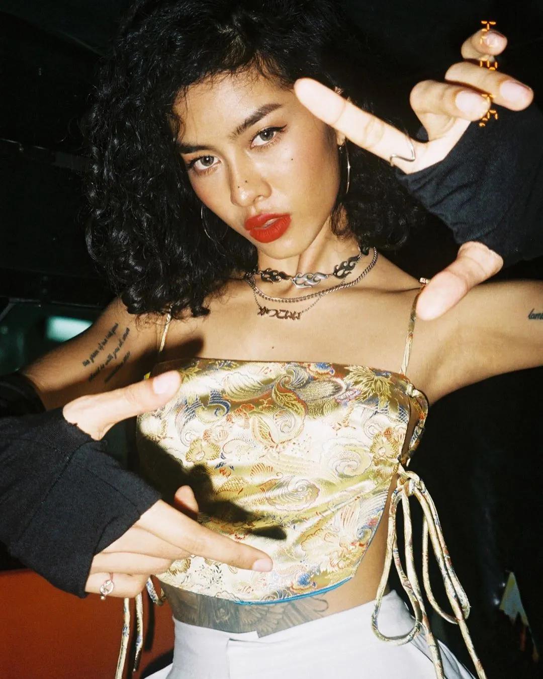 辣过Lisa的“泰版朱茵”，原来是个“大男孩”？