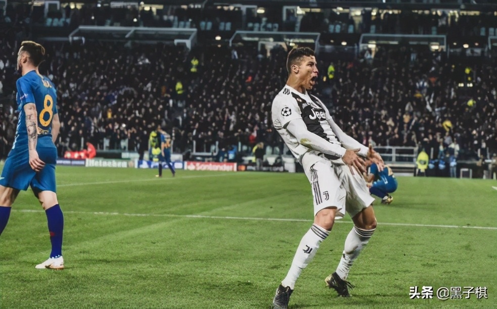 梅西把球员踢成业余球星,梅西将球踢进桶