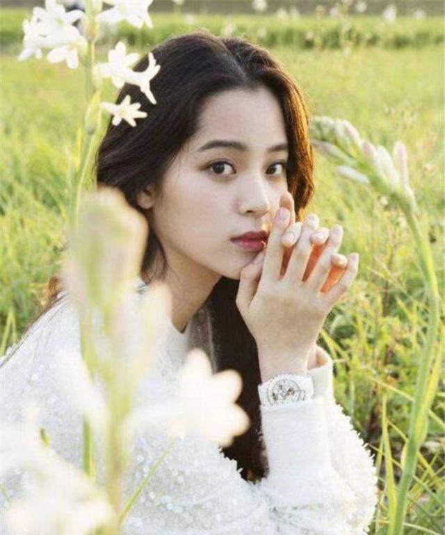 欧阳娜娜雀斑妆,欧阳娜娜带火新妆单眼皮女生