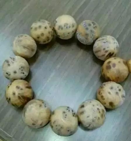 手串发霉了怎么办,手串发霉是怎么回事