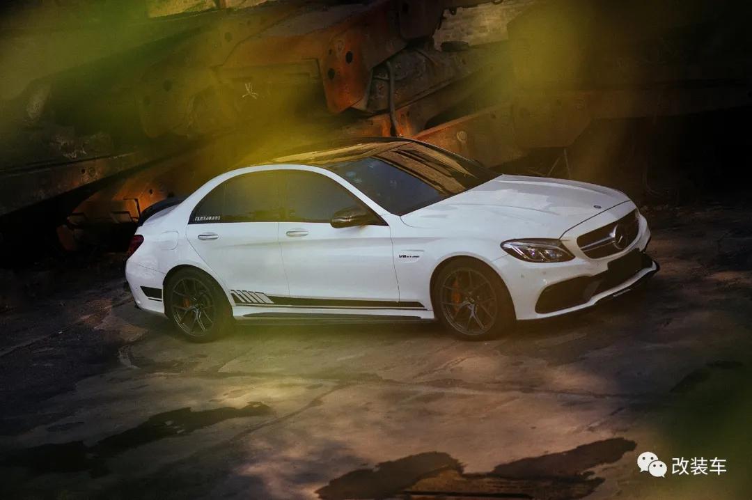 奔驰c63s四门声浪,奔驰c63暗夜特别版四门高燃视频