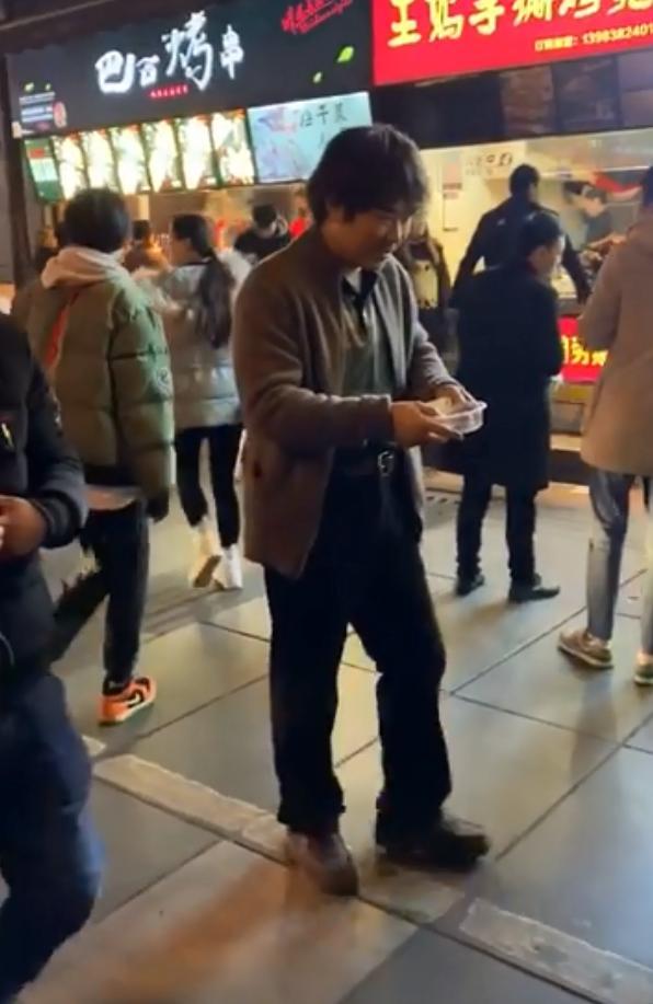 大鹏是怎么一步步摆脱屌丝男士,盘点大鹏在屌丝男士中的搞笑瞬间