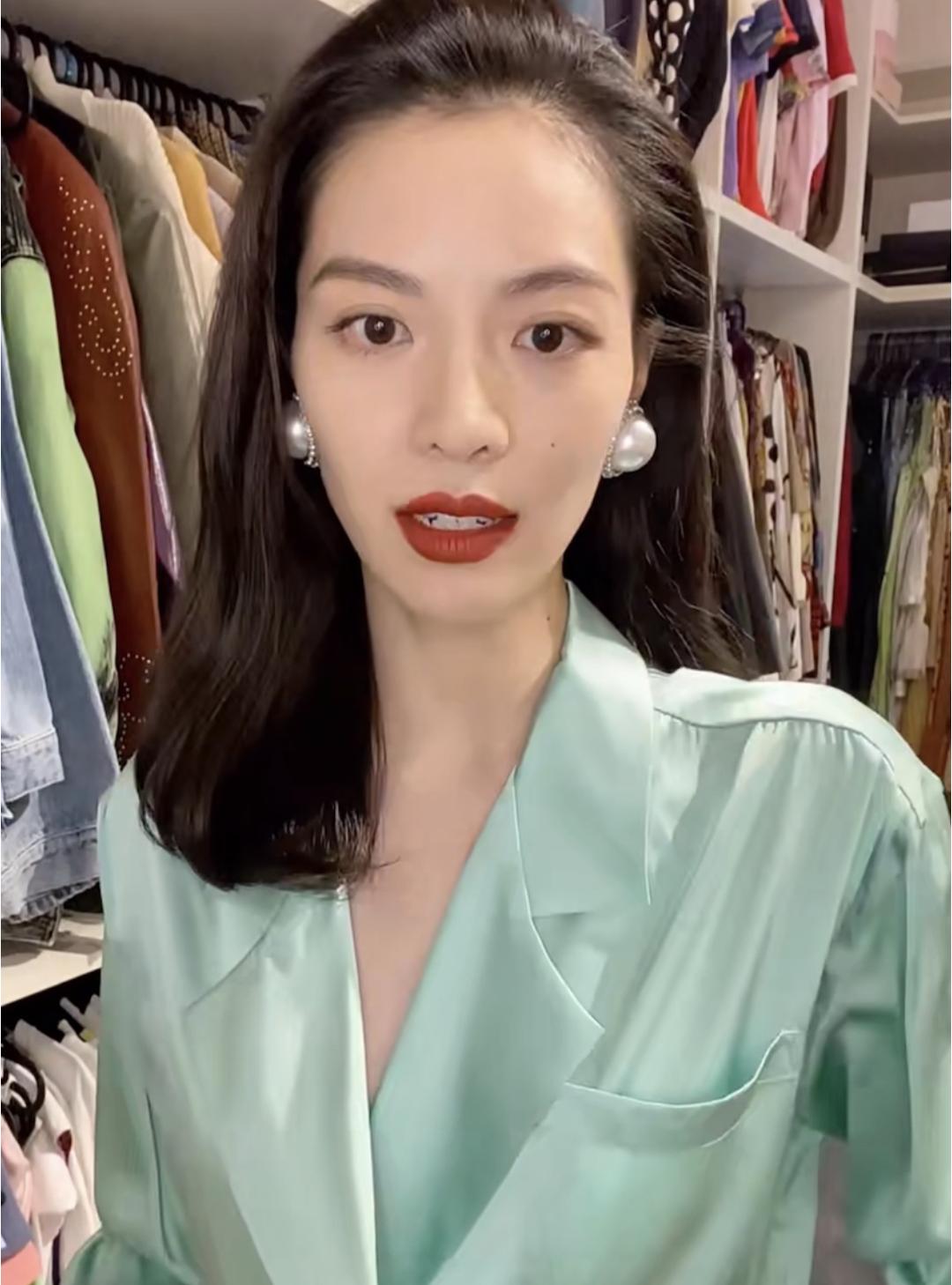 钟楚曦耳环高清图片,钟楚曦耳饰特辑