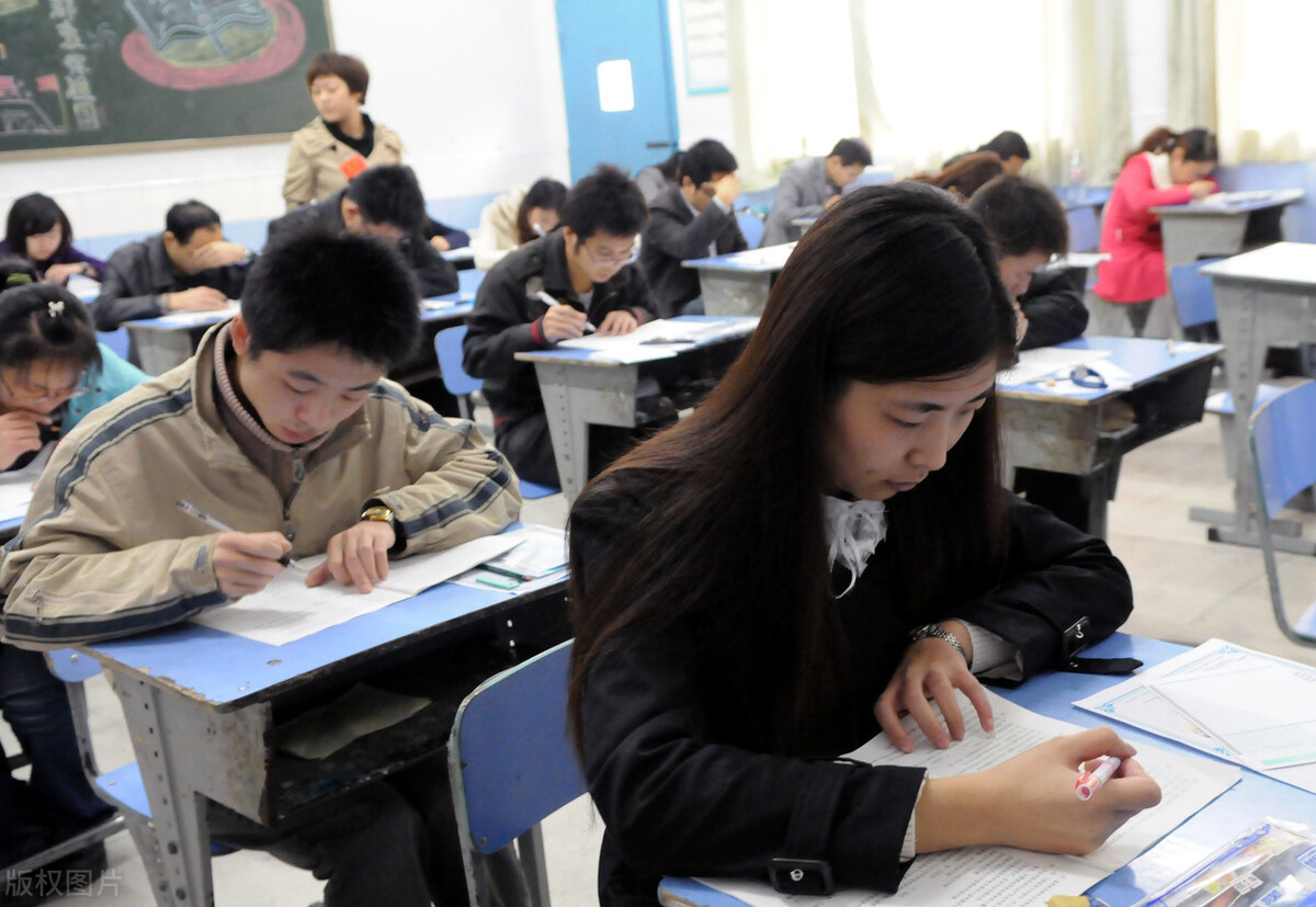 申论考高分还是行测考高分,申论考的比行测低