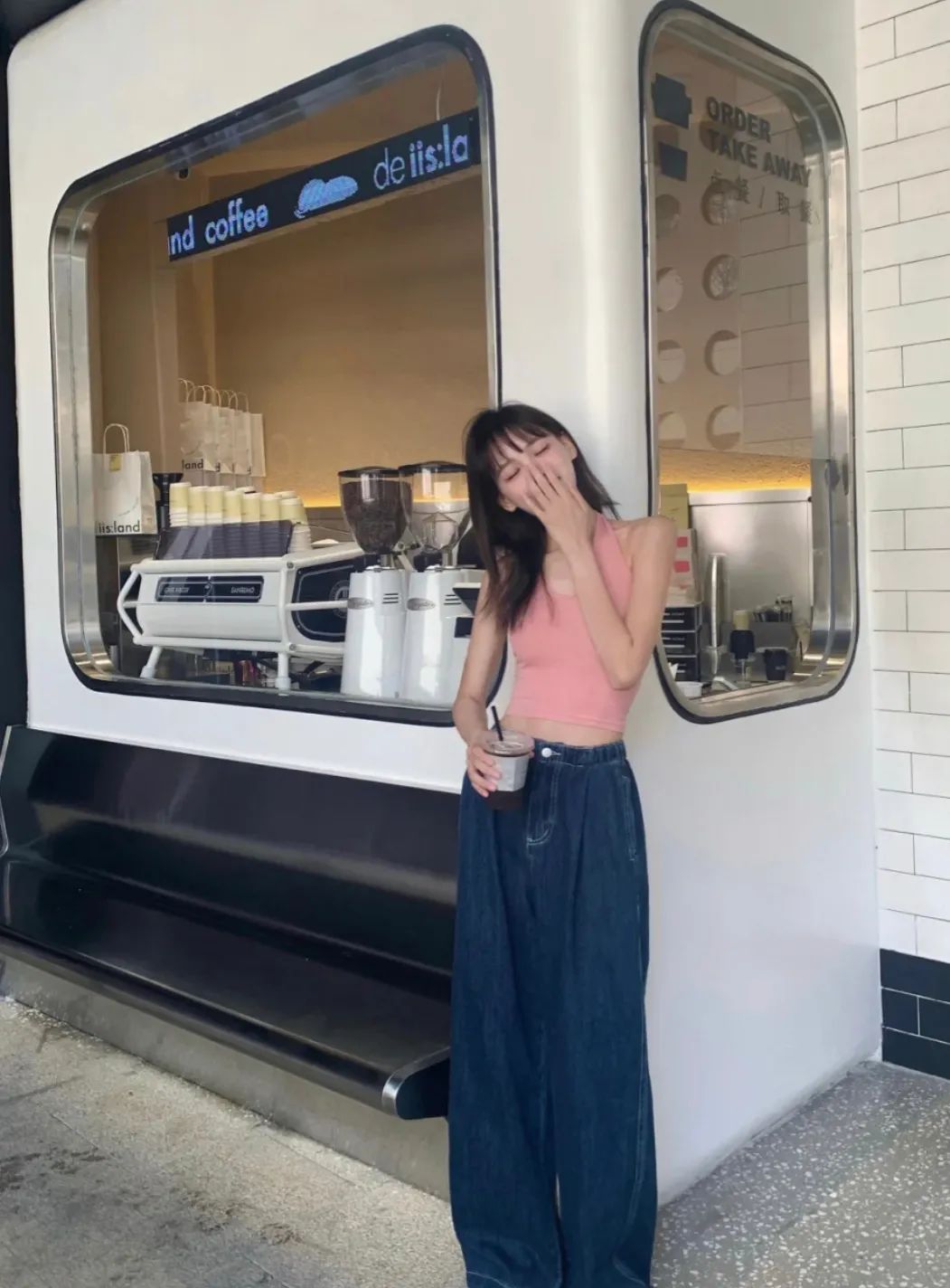 女生都是用美颜相机拍照吗,女生用美颜拍照好看吗