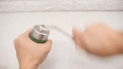 日本小哥攒钱,日本小伙收集指甲做戒指