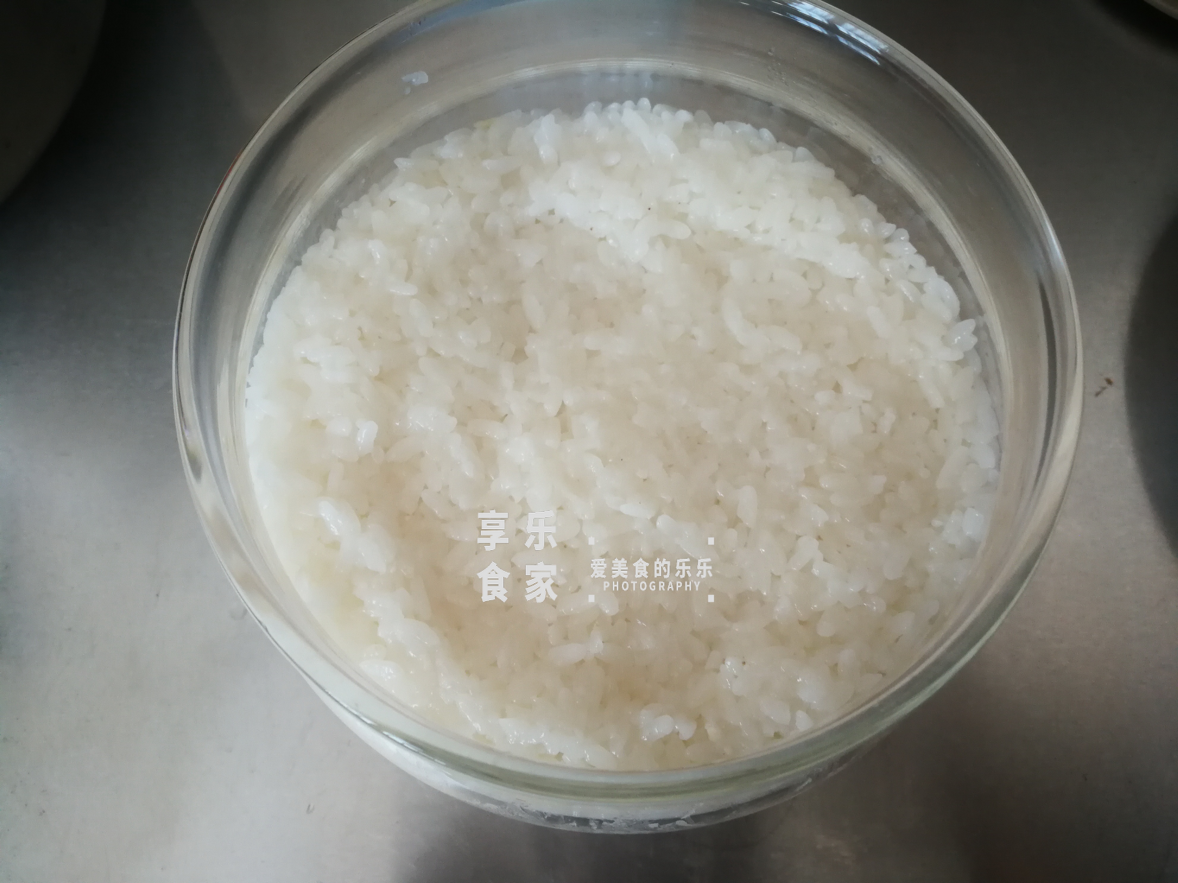 美食米酒酿制方法,自己做的酒酿上面长黑毛还能吃吗