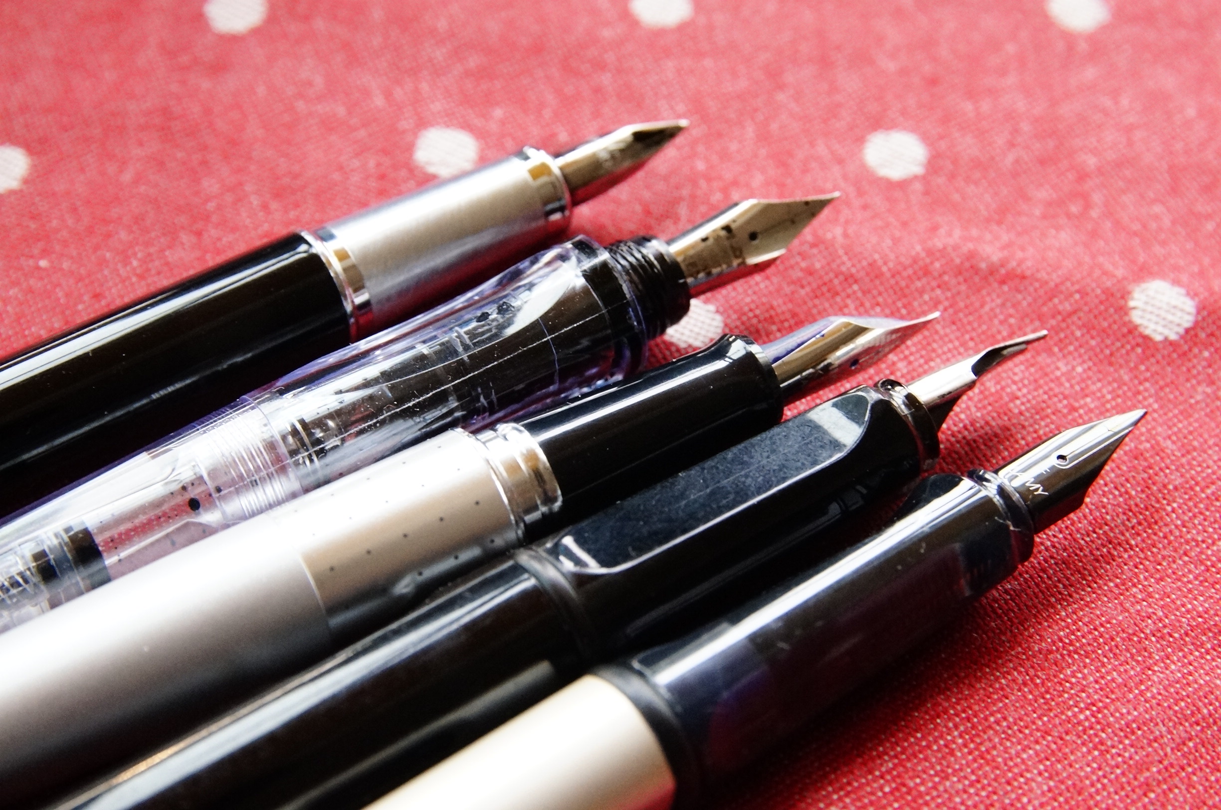 200元钢笔测评最值得入手的钢笔,评测20款入门级钢笔