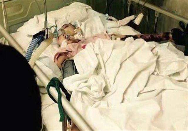 被父母当作提款机,被亲生母亲当提款机