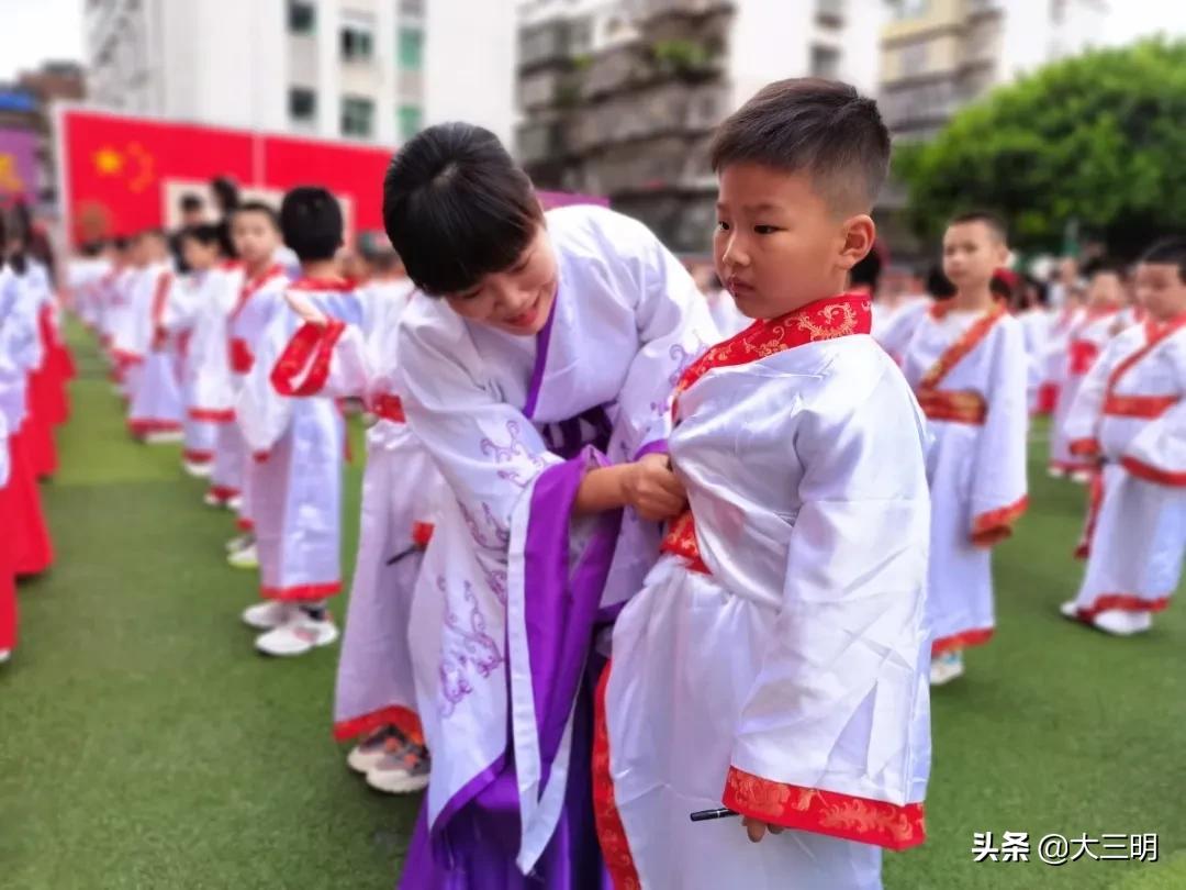 幸福七色花绘画,幸福七色花