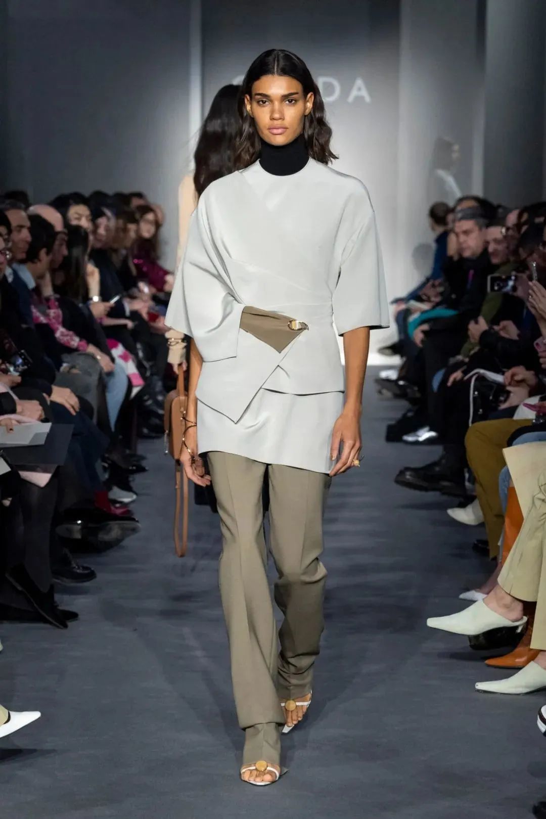 47岁董卿最惊艳的穿衣,董卿日常穿搭