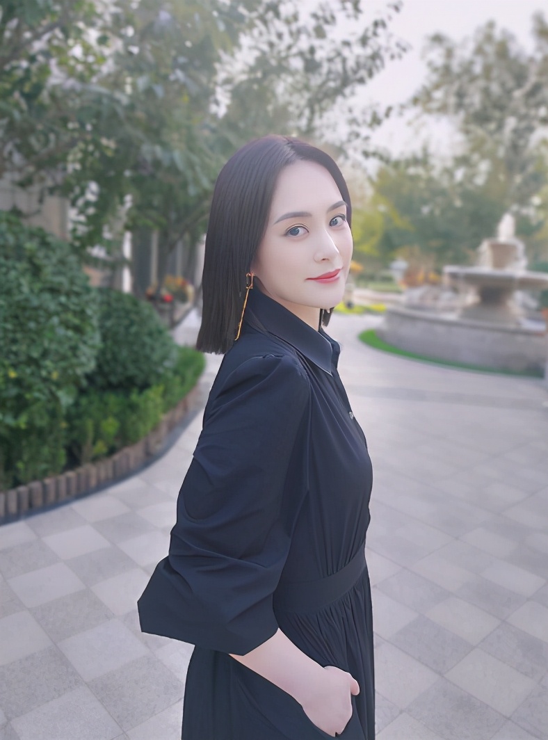 阿娇伤后首露面图片,阿娇晒出额头受伤照片