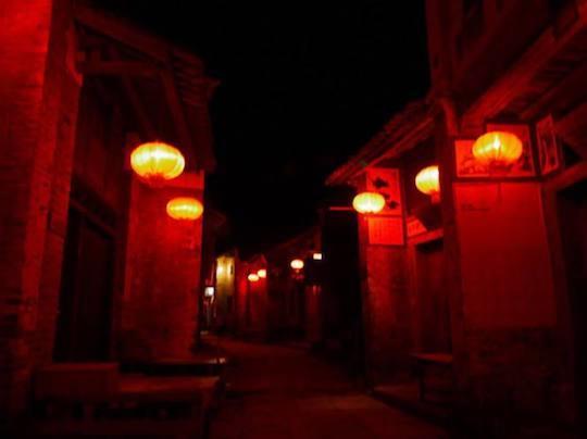 从聊斋《凤阳人士》看女性在礼制束缚下的性压抑，性羞愧和性释放