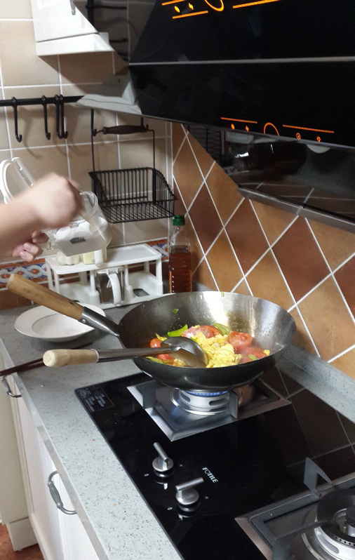 陈枝记和苏泊尔铁锅,山田锅好还是陈枝记好