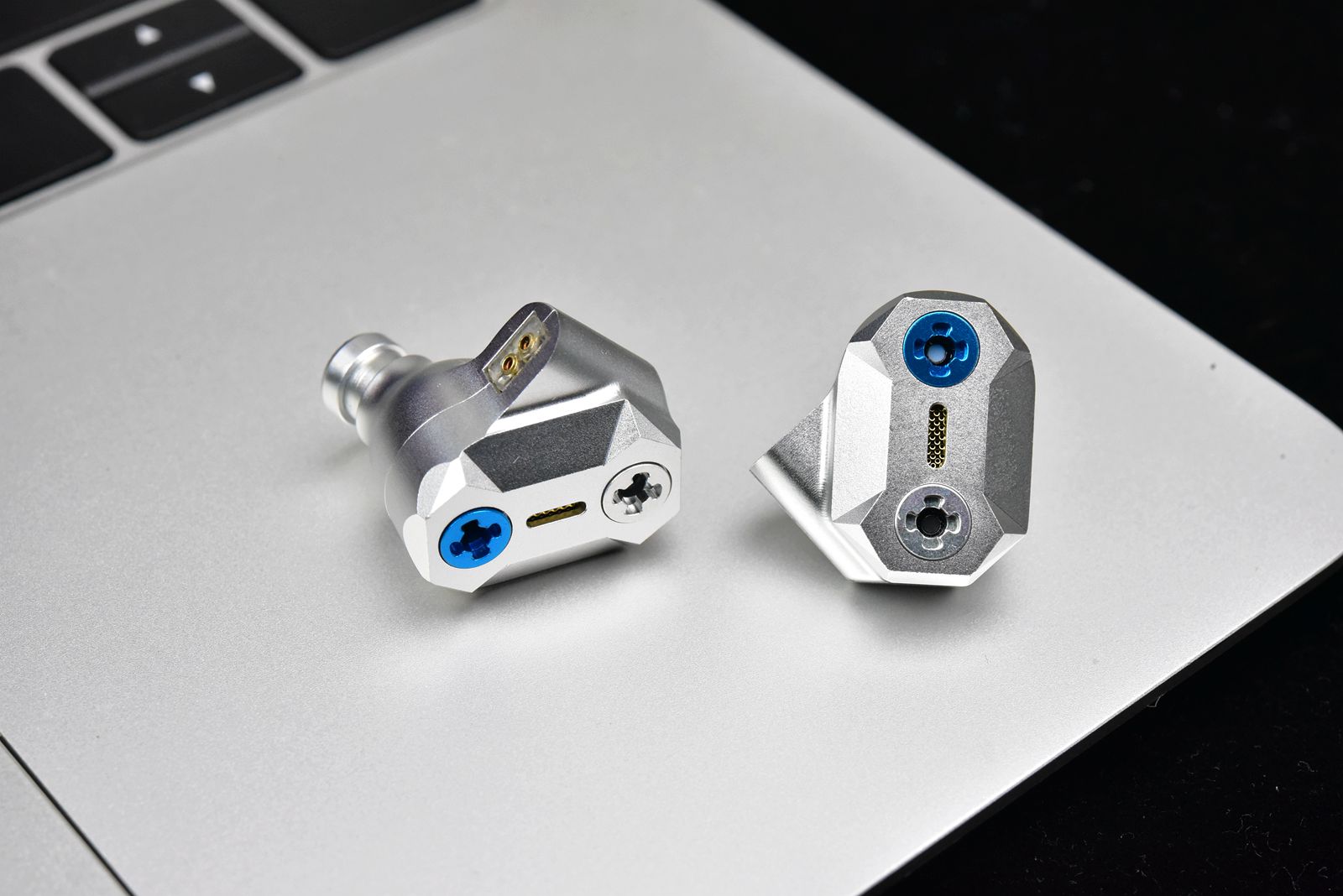 静电耳机平民,200元内音质最好的静电耳机